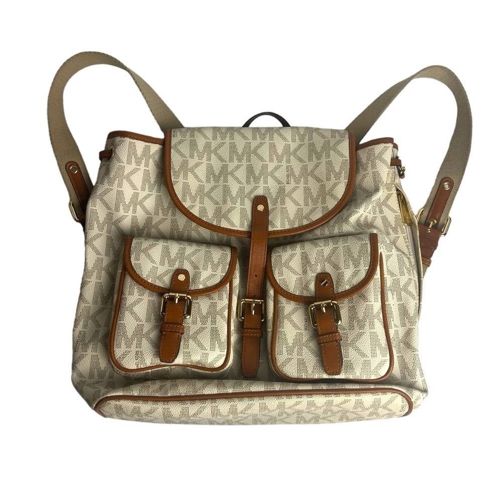 Michael Kors Jet Set Large Backpack in Vanilla​​​​​